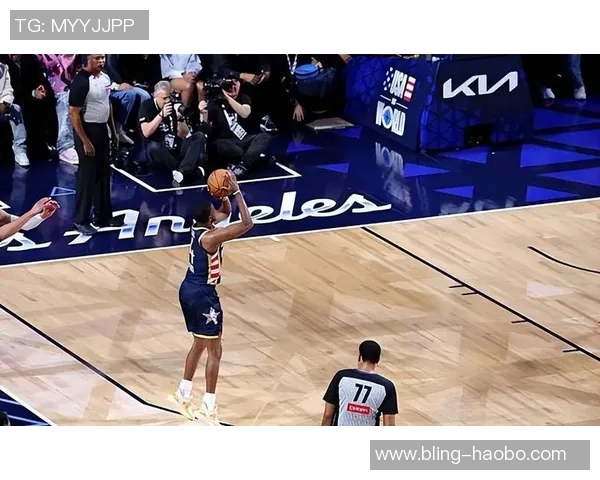 福克斯在马刺生涯第50场比赛中得分突破1000成队史控卫最快纪录